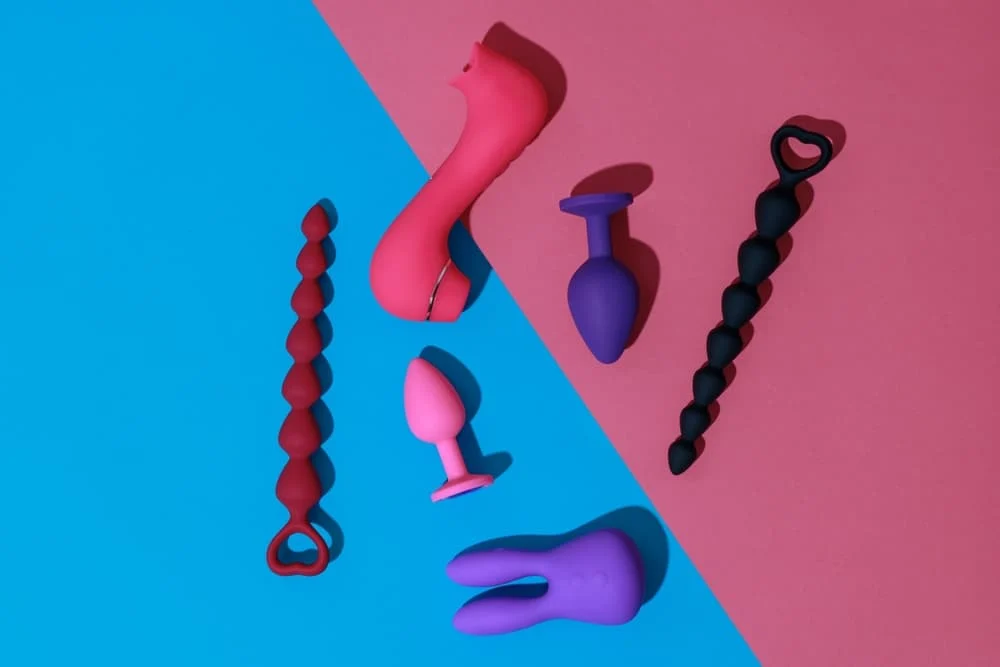 Cách sử dụng 6 món đồ chơi tình dục phổ biến cho nam